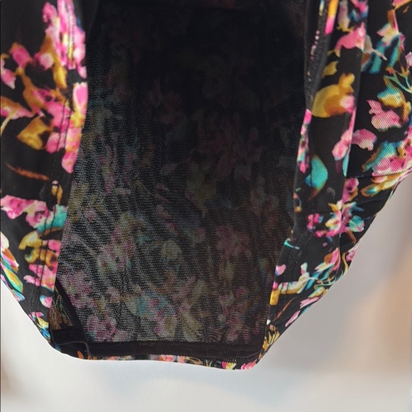 NWT INC Mesh Floral Long Sleeve Top - Picture 3 of 3